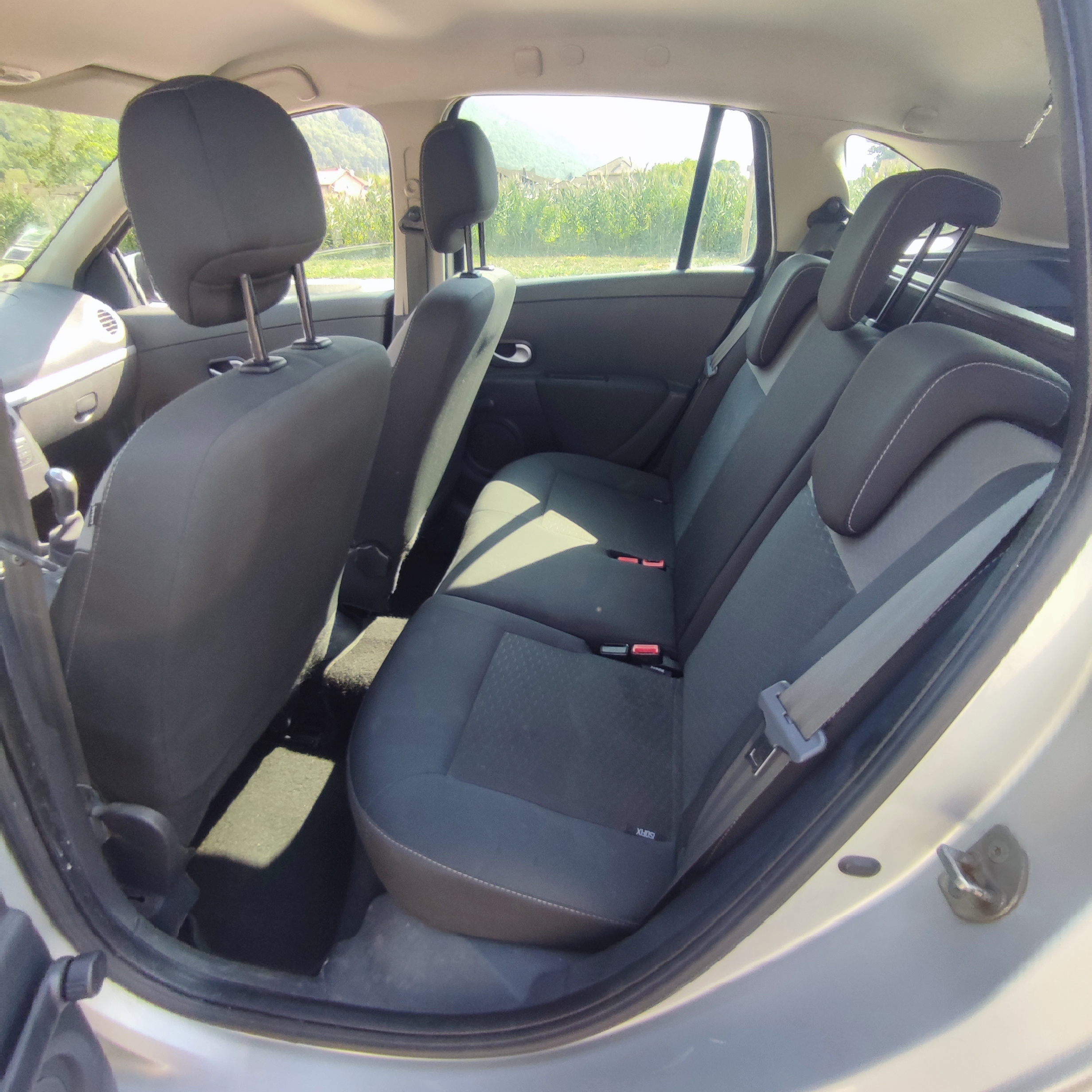 Clio 3 Grandtour 1.5 DCI 75cv Estate – Image 14
